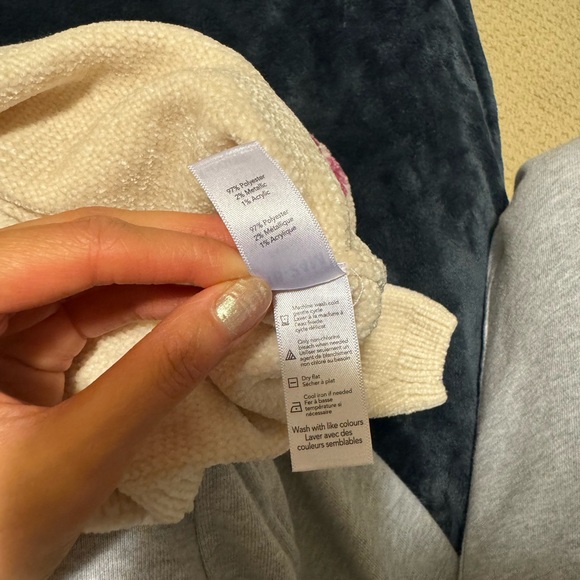 Cute hearts Sweater - Picture 3 of 4